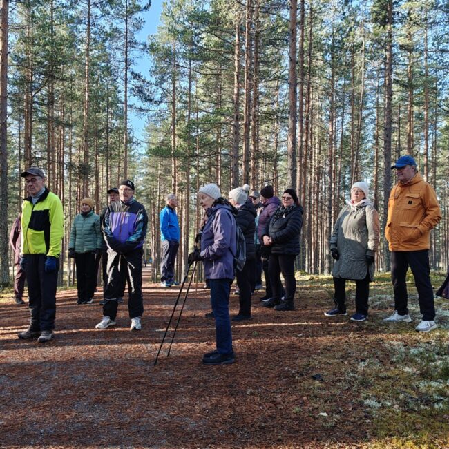 Rokuan kauniit maisemat tarjosivat upeat puitteet yhteiselle ruskaretkellemme.
