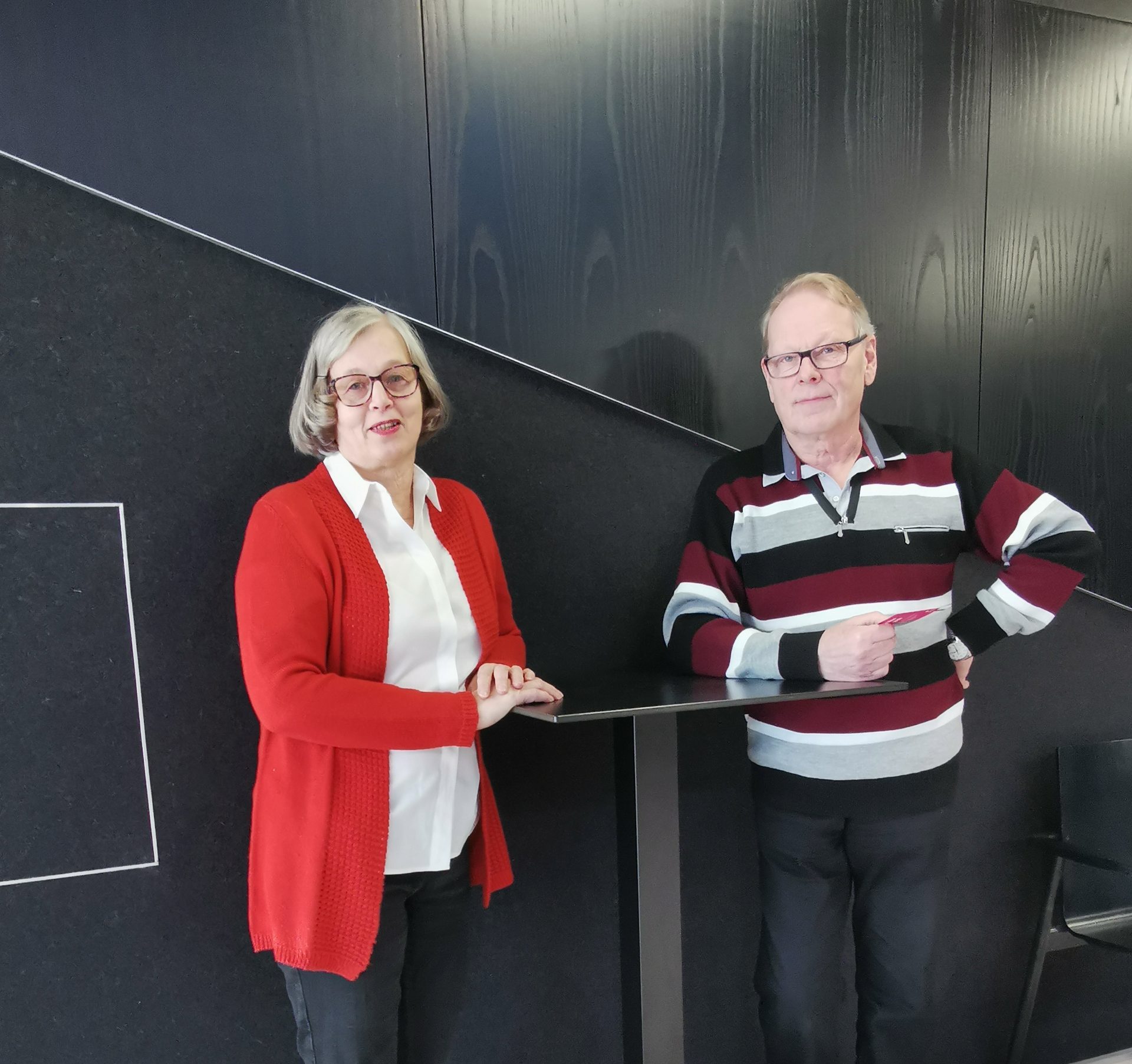 Vapaaehtoisten päivän haastattelussa Ritva ja Risto Joutsenon